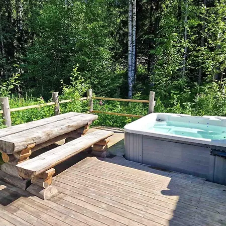 Villa Kelo Huvilla 2 - 10 Henkiloelle, Himos Laensihuippu, 50m² + 60m² Jämsä